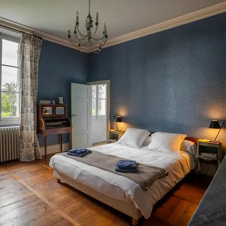 Bed and breakfast Domaine De Cremens