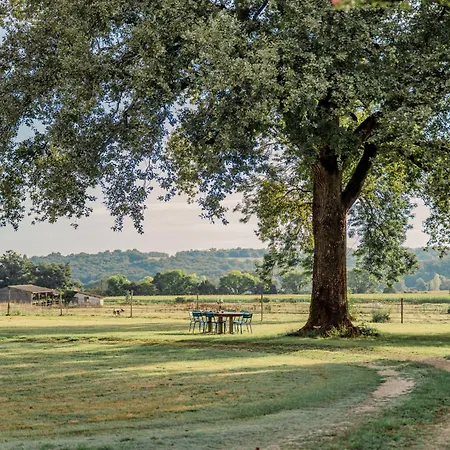 Bed and breakfast Domaine De Cremens 3*