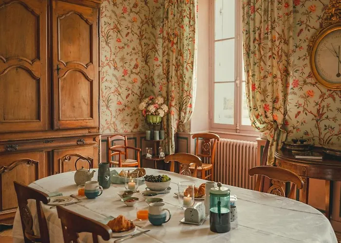 Domaine De Cremens Bed & Breakfast Magnan