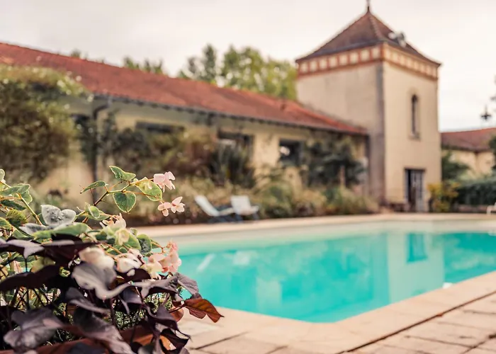 Domaine De Cremens Bed & Breakfast Magnan