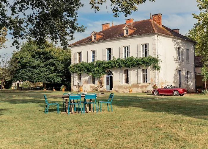 Domaine De Cremens Bed & Breakfast