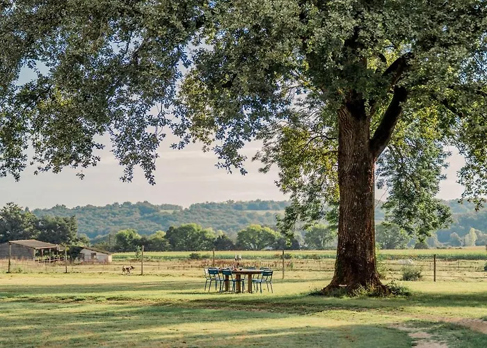 Bed & Breakfast Domaine De Cremens 3*