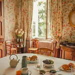 Domaine De Cremens Nocleg ze śniadaniem 3*