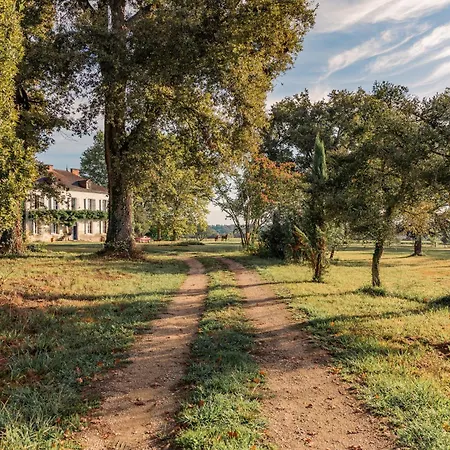 Domaine De Cremens 3*