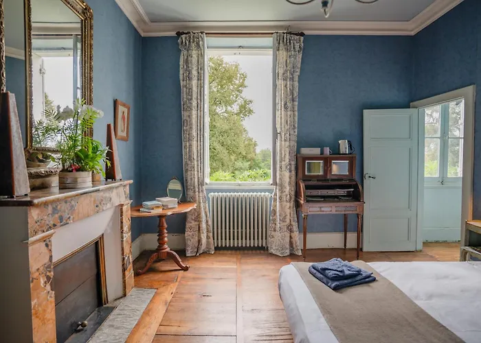 Domaine De Cremens 3* Magnan